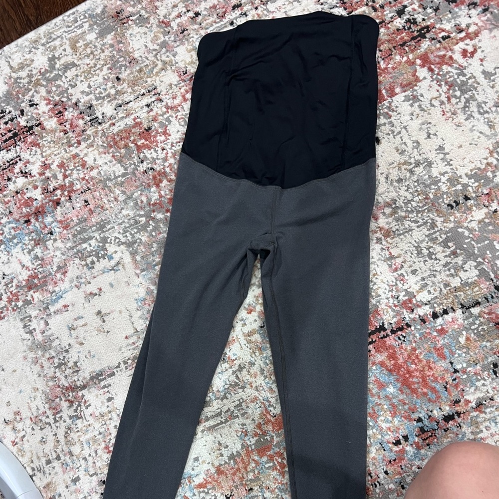 Maternity leggings